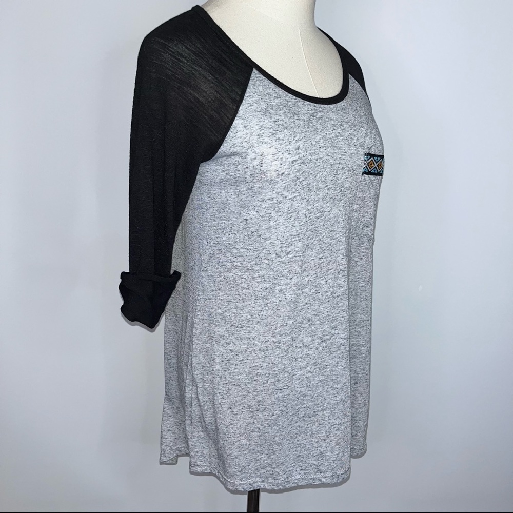 MOA MOA Gray Black Crew Neck Raglan Shirt Small Aztec Front Pocket - Picture 5 of 12